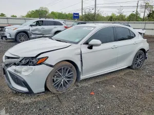 Toyota Camry 2.5L 4 2023
