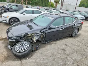 Nissan Altima 2.5L 4 2025