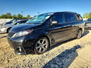 Toyota Sienna 3.5L 6 2013