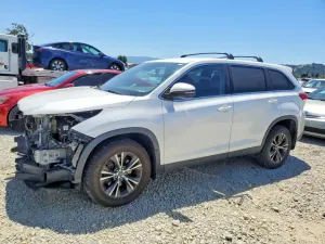 Toyota Highlander 3.5L 6 2019
