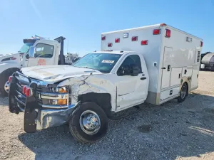 Chevrolet Silverado 1500 6.6L 8 2015