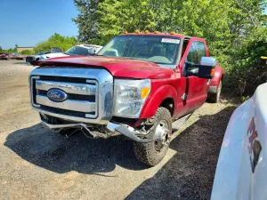 Ford F-350 6.7L 8 2014