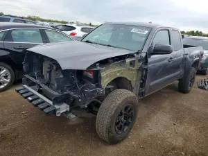 Toyota Tacoma 2.7L 4 2019