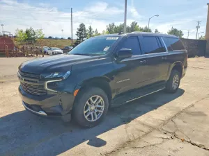 Chevrolet Suburban 5.3L 8 2021