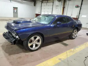 Dodge Challenger 5.7L 8 2014