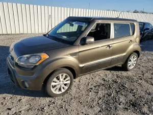 Kia Soul 2.0L 4 2013