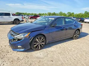 Nissan Altima 2.5L 4 2022