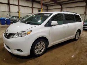 Toyota Sienna 3.5L 6 2013