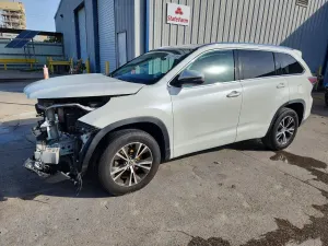 Toyota Highlander 3.5L 6 2016