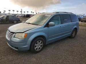 Chrysler Town & Country 4.0L 6 2010