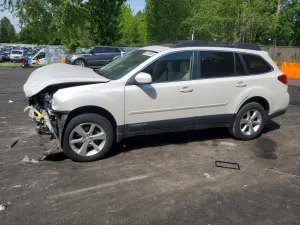 Subaru Outback 2.5L 4 2013