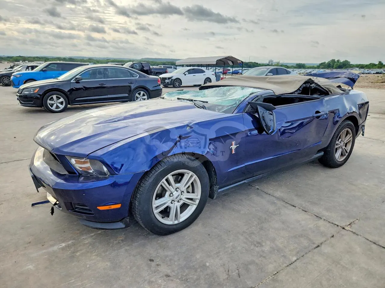 Ford Mustang 3.7L 6 2012