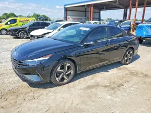 Hyundai Elantra 2.0L 4 2022