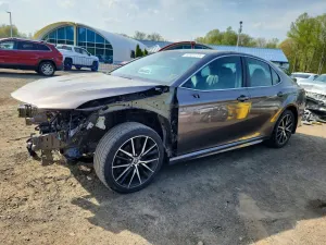 Toyota Camry 2.5L 4 2022