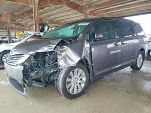 Toyota Sienna 3.5L 6 2011