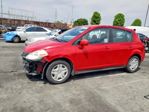 Nissan Versa 1.8L 4 2010
