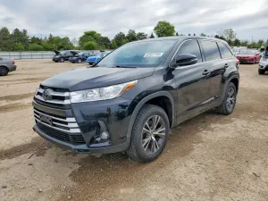 Toyota Highlander 3.5L 6 2017