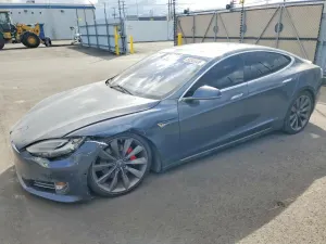 Tesla Model S 2016