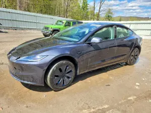 Tesla Model 3 2025