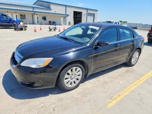 Chrysler 200 2.4L 4 2013