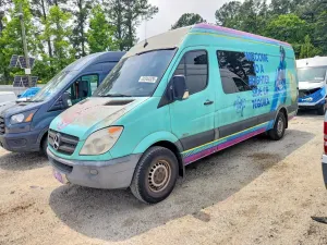Mercedes-Benz Sprinter 3.0L 6 2012