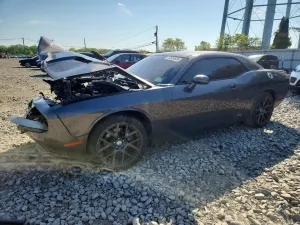 Dodge Challenger 5.7L 8 2016