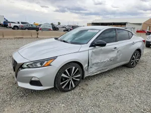 Nissan Altima 2.5L 4 2020