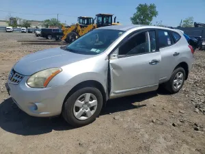 Nissan Rogue 2.5L 4 2013