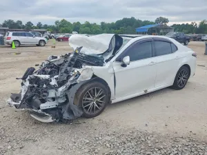 Toyota Camry 2.5L 4 2021