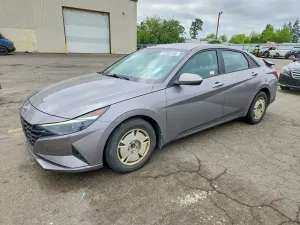 Hyundai Elantra 2.0L 4 2022
