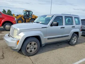 Jeep Liberty 3.7L 6 2012