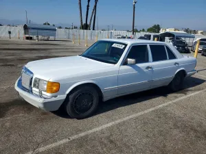 Mercedes-Benz 560 5.6L 8 1989