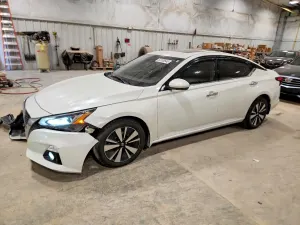 Nissan Altima 2.5L 4 2019