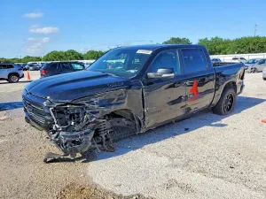 RAM 1500 5.7L 8 2021