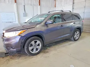 Toyota Highlander 3.5L 6 2016