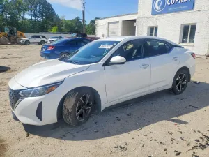 Nissan Sentra 2.0L 4 2025
