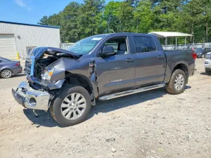Toyota Tundra 5.7L 8 2011