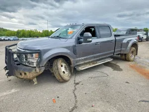 Ford F-350 6.7L 8 2022