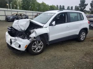 Volkswagen Tiguan 2.0L 4 2016
