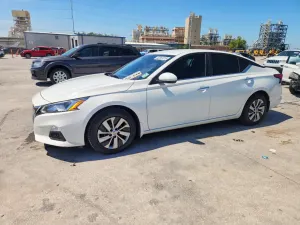 Nissan Altima 2.5L 4 2021