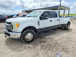 Ford F-350 6.7L 8 2017