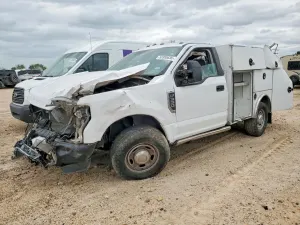 Ford F-350 6.2L 8 2021