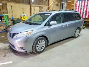 Toyota Sienna 3.5L 6 2012