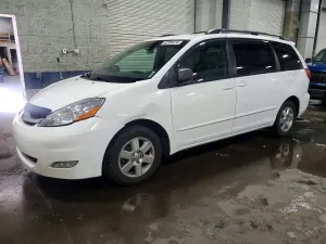 Toyota Sienna 3.5L 6 2009