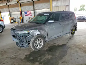 Kia Soul 2.0L 4 2022