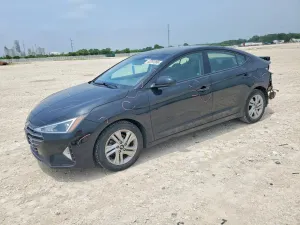 Hyundai Elantra 2.0L 4 2020