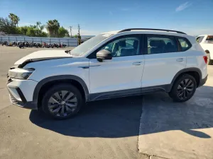 Volkswagen Taos 1.5L 4 2023