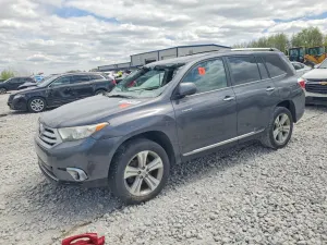Toyota Highlander 3.5L 6 2013