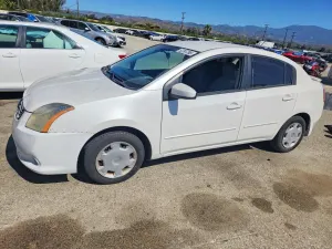 Nissan Sentra 2.0L 4 2012