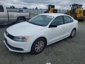 Volkswagen Jetta 2.0L 4 2014